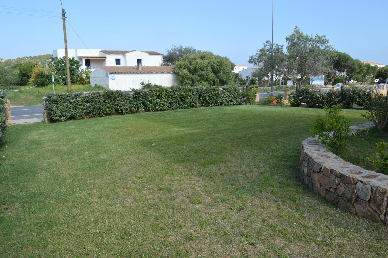 Guest Rooms Affittacamere San Teodoro  Eksteriør billede