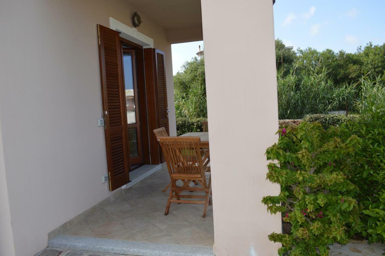 Guest Rooms Affittacamere San Teodoro  Eksteriør billede